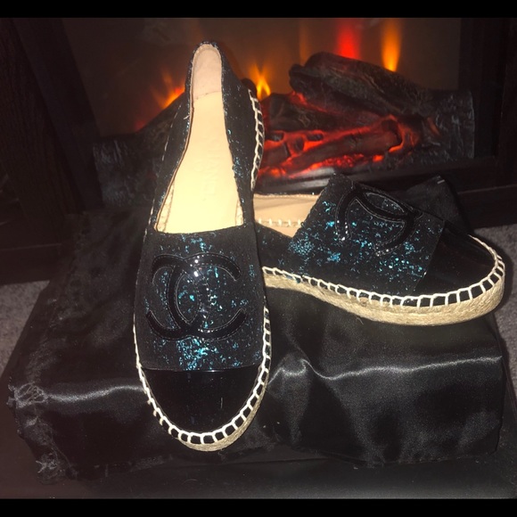 Chanel Green & Sequins - Picture 2 of 3